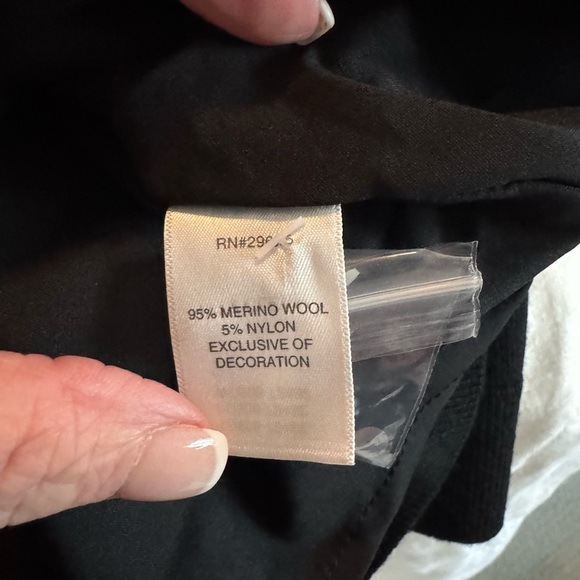 Pendleton Women’s Merino Wool Black Cardigan 2X NWT with Gold and Silver Sequin - Picture 9 of 10